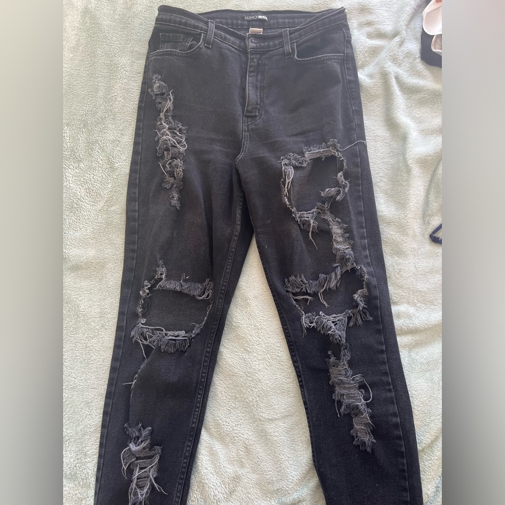 Ripped Boyfriend Jeans